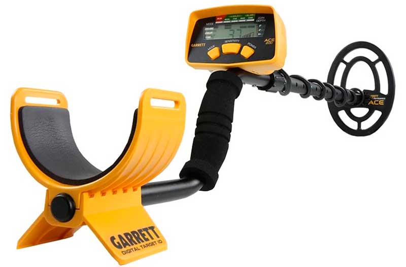 Garrett ACE 200 Metal Detector - Perfect For Beginners & Kids, Waterproof Coil, Made In USA